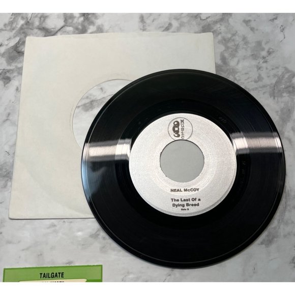 Neal McCoy Tailgate / The Last of a Dying Breed 45 Country 903 Music - Picture 4 of 4